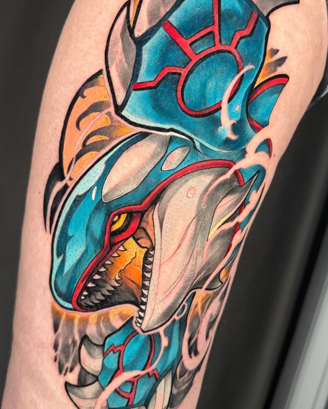 💧Kyogre💧 réalisé à @kinkaijutattoo ! 
Merci infiniment Elise d’avoir adopté ce Flash #pokémon et de m’avoir laissé l’upgrader ! 
.
+1 pokedex ! On aura complété le trio de rubis saphir émeraude ! 
.
#anime #manga #gaming #whale