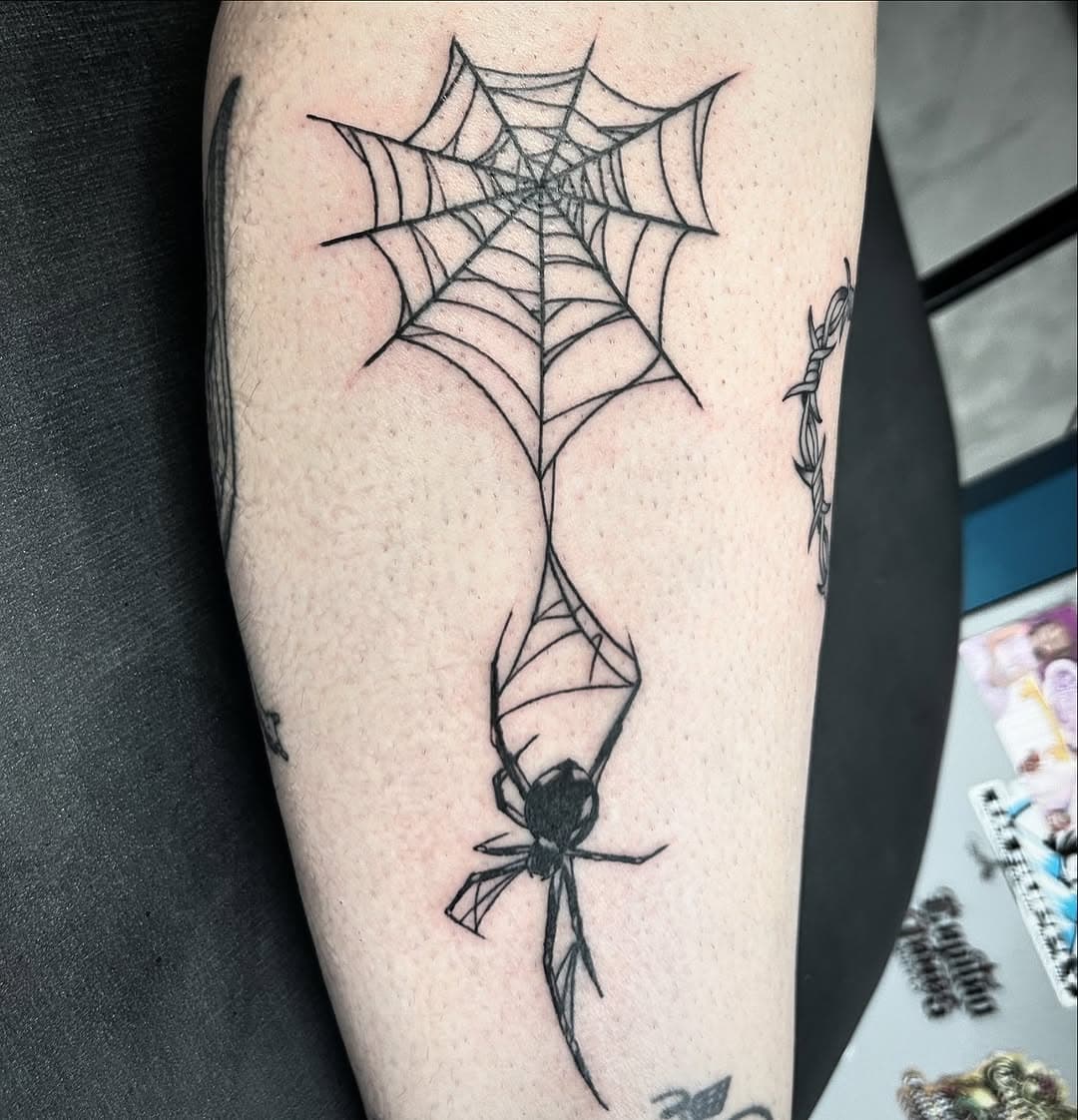 E rolou esse lindo trabalho, espero que curtam, muito obrigado pela a confiança e espero que curtam e gostem!!! Av. Marechal Floriano Peixoto 180 sala 1 - Centro 
 Watt’s 981464739 
E-mail guedestattoostudio@gmail.com
#guedestattoostudio #tattoosjc #sjc #sjctem #sjcampos #sjcam #sjctattoo #tattoo  #tattoist #tattooart #tattooartist #tatuagensfemininas #tatuagensdelicadas #tattoofeminina #tattoodelicada #inked #inkedgirls  #finelinetattoo #fineline #tattoosinspiradorass #novastattoos #tattoosarte #tattoosbrasill #tattoo2me #revistatattoobrasil #viperink #tattoonovale #xnettitan #xnetattoo