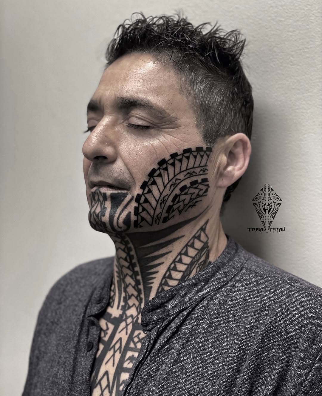 Muchas gracias, hermano! @max_tribal_ 🙏🏼🤟🏽
TRIBAL TATAU 

#samoan #samoa #samoantatau #samoantattoos #tatau #tatausamoa #pacific #pacifictattoo #alessandroolivierotattooist #tribal #tribalart #tribaltattooers #tribaltattoos #tribaltattoo #tribaltataucollective #bestpolynesiantattoos  #tattoo #tattoos #formigine #tattooitalia #freehandtattoo  #thebesttattoosoftheworld #tribaltatau #bestpolynesiantattoos #bestmaori #tribaltataucollective #modenatattoo #bolognatattoo #veronatattoo #firenzetattoo