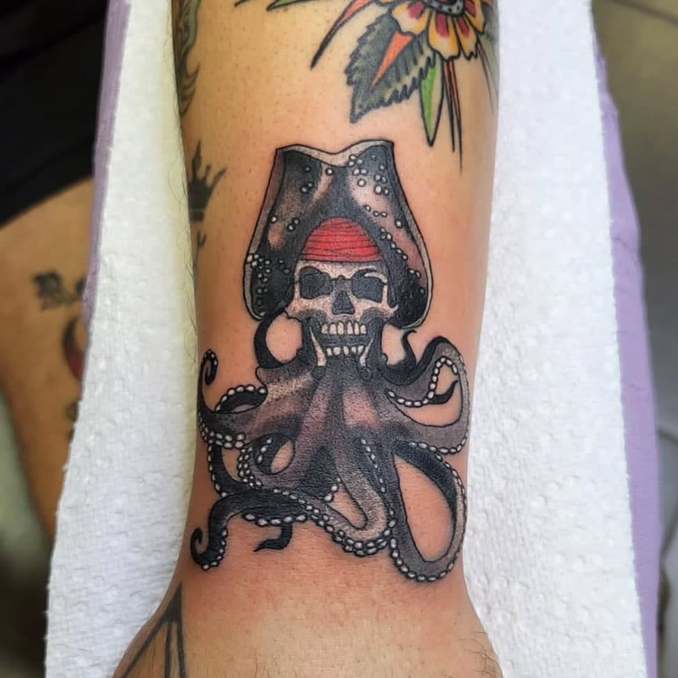 Detailed Skulltopuss done by Marco. Text him for consultation & appointments (786) 471-6496