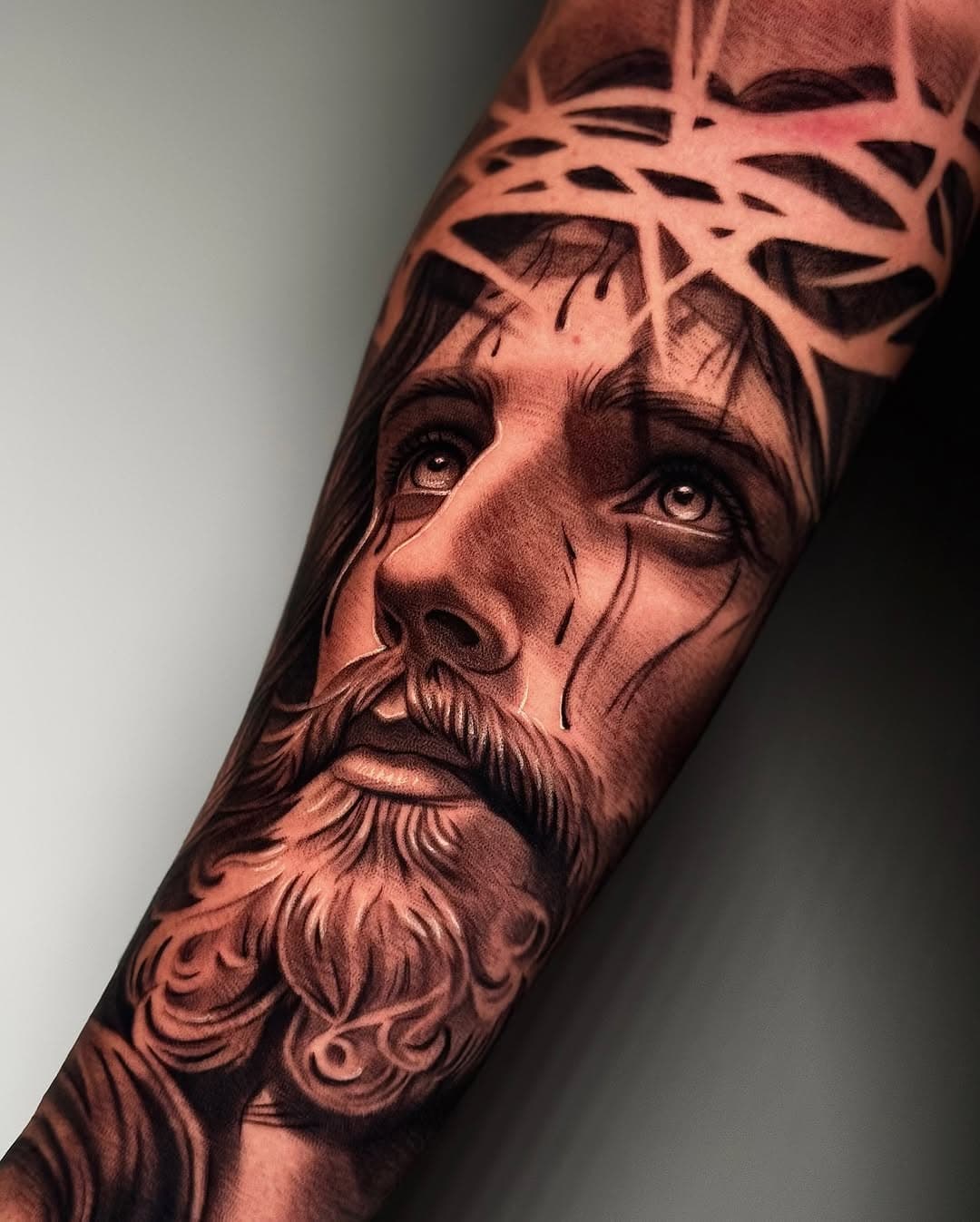 Jesus Christ 🩸

#blackandgreytattoo #jesuschrist #tattoodo #tattooinkspiration #tattooart #tatuagempretoecinza #jesustattoo