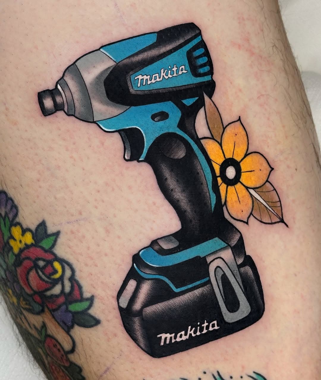 Llave de impacto BTD 133 RFE @makitatools
Gracias por pedirme esto.
.
Hecho en @blackship.bcn
.
#eternalink #barber_dts #kikeesteras #barcelonatattoo #blackshipbcn