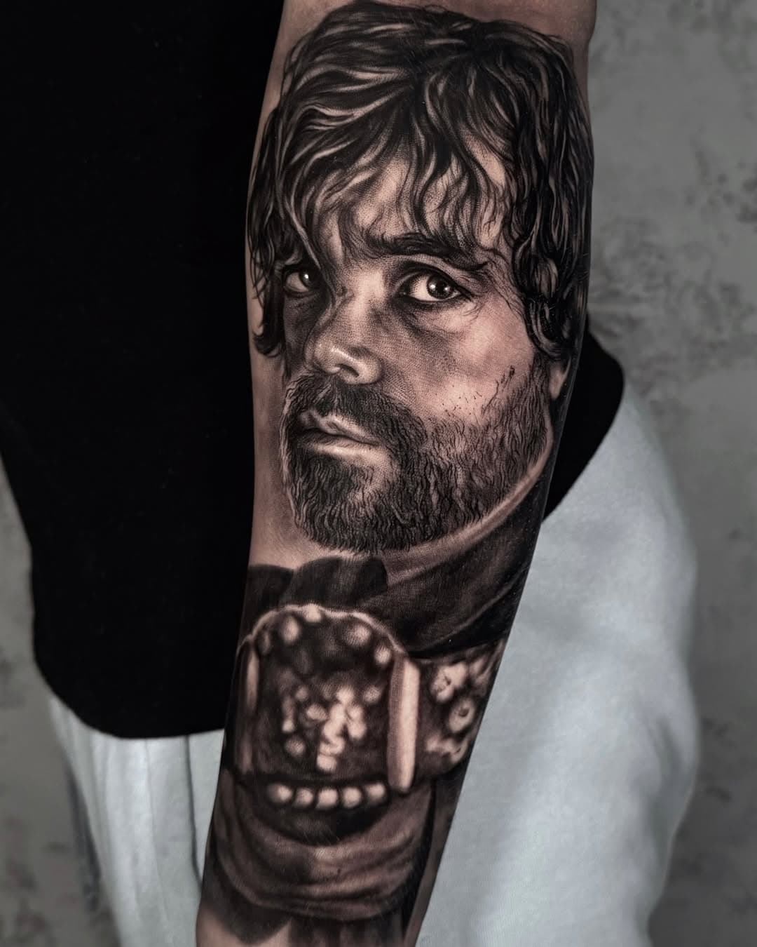 Tyrion Lannister.
—
@fkirons @vicecolors_official @tattooproton @versuscartridge
—
#thebestspaintattooartists #blackandwhitetattoo #portraittattoo #realistictattoo #tattooed #tattoo2me #realismotattoo #tattoolife #instagram #tattoo #bodyart #tattooart #viralpost #viralinstagram #viralvideos #viral