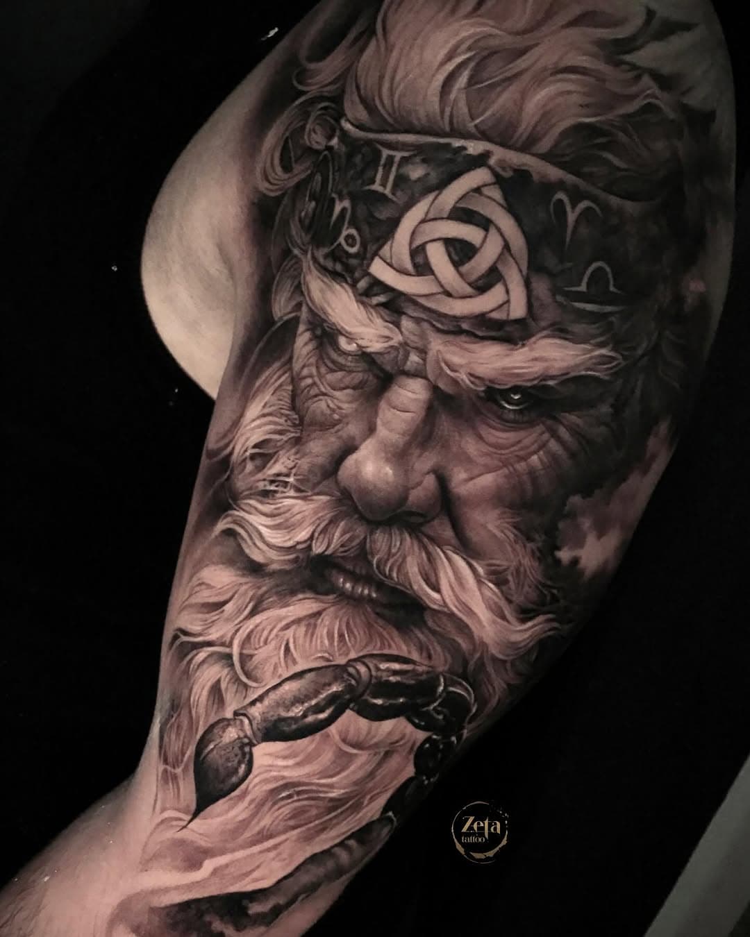 CELTIC 

•Realizado en @badhabitsink_ch 

•Materiales:@inkzens @aloetattoo @tsunami_tattoo_needles @xnettattoosupply 

#celtic #warrior #tattoo #celtics #tattoos #tattooart #tattooartist #ink #inked #tattooinspiration #instatattoo #tattoorealistic #tattooworld #inkspiration #realistictattoo #art #artist #blackandgreytattoo #tatuaje #tattooist #tattoolove #tattooartists #tattooed #america #europe #bodyart #tattooer #tatts #love #tattooing