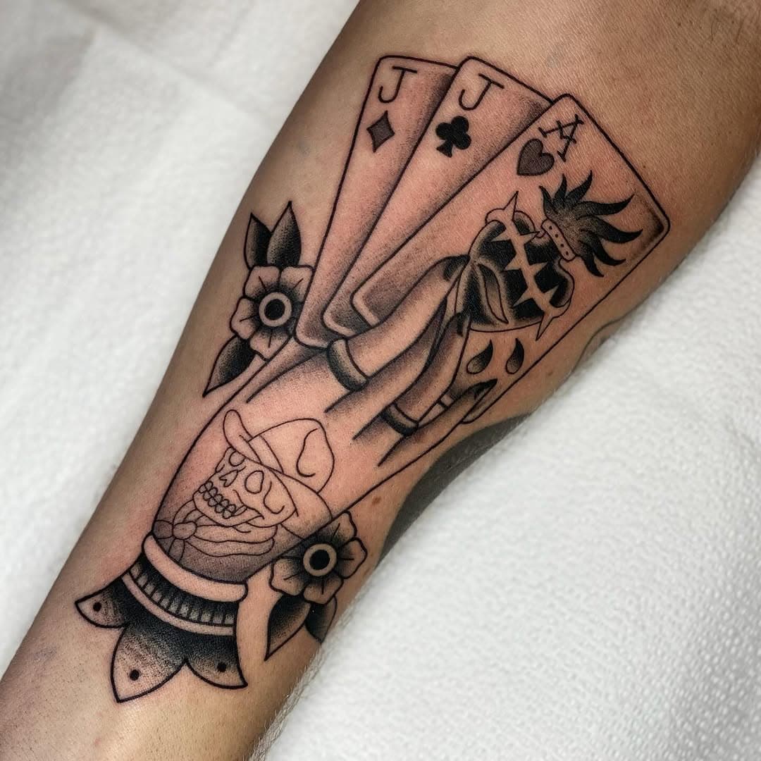 A fun mash-up of motifs, thanks again!!
I won’t be back in the shop until after Christmas so I hope everyone has a great holiday season 🎁❣️
Also.. I may be posting my 7k give@way tomorrow so stay tuned for that 👀
Thank you for your support! 
.
.
.
.
.
.
.
#tradtattoo #traditional #traditionaltattoo #traditionaltattoos #traditionaltattooflash #tattoodo #ladiesoftattooingworldwide #ladytattooers #sdtattoo #sandiego #sandiegotattooartist #sandiegotattoo #sandiegotattoos #sandiegotattooshop #sandiegotattooartists #sandiego #sandiegotattooers #northcountytattoo #encinitastattoo #oceansidetattoo #oceansidetattooartist #oceansidetattoos #oceansidetattooshop