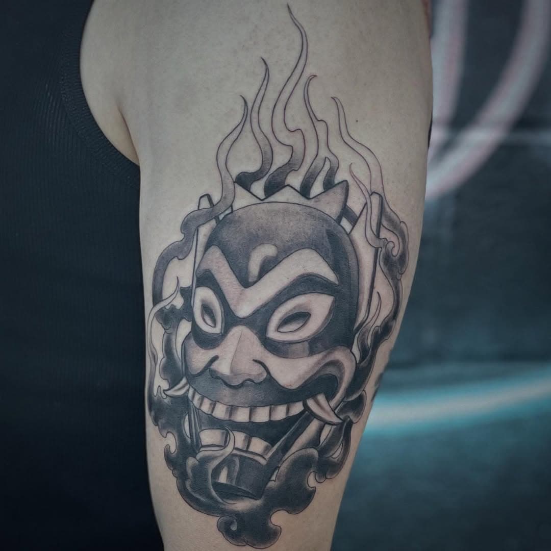 Fun spirit mask I had the pleasure of making a little while back at the one and only @gatecitytattoo! Currently booking Jan/Feb for all your dermagraphic needs. Get at me and let’s lace ya up with something fancy!