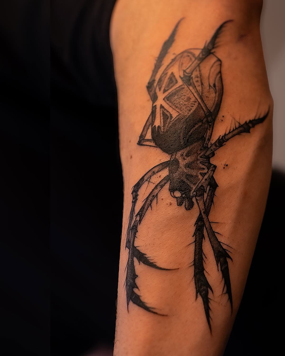 Another brand of sacrifice spider ! Thanks man!
———————————————
⠀⠀⠀⠀⠀⠀⠀⠀⠀
Email: babook.tattoo@gmail.com

⠀⠀⠀⠀⠀⠀⠀⠀⠀
————————————————
Sponsor: @barbernorthstar @tattoosuppliesdts @envyneedles @criticaltattoosupply @tatsoul 
⠀⠀⠀⠀⠀⠀⠀⠀⠀
 #tattoo #blackwork #spidertattoo  #berserk #brandofsacrifice #finelinetattoo #blackandgreytattoo