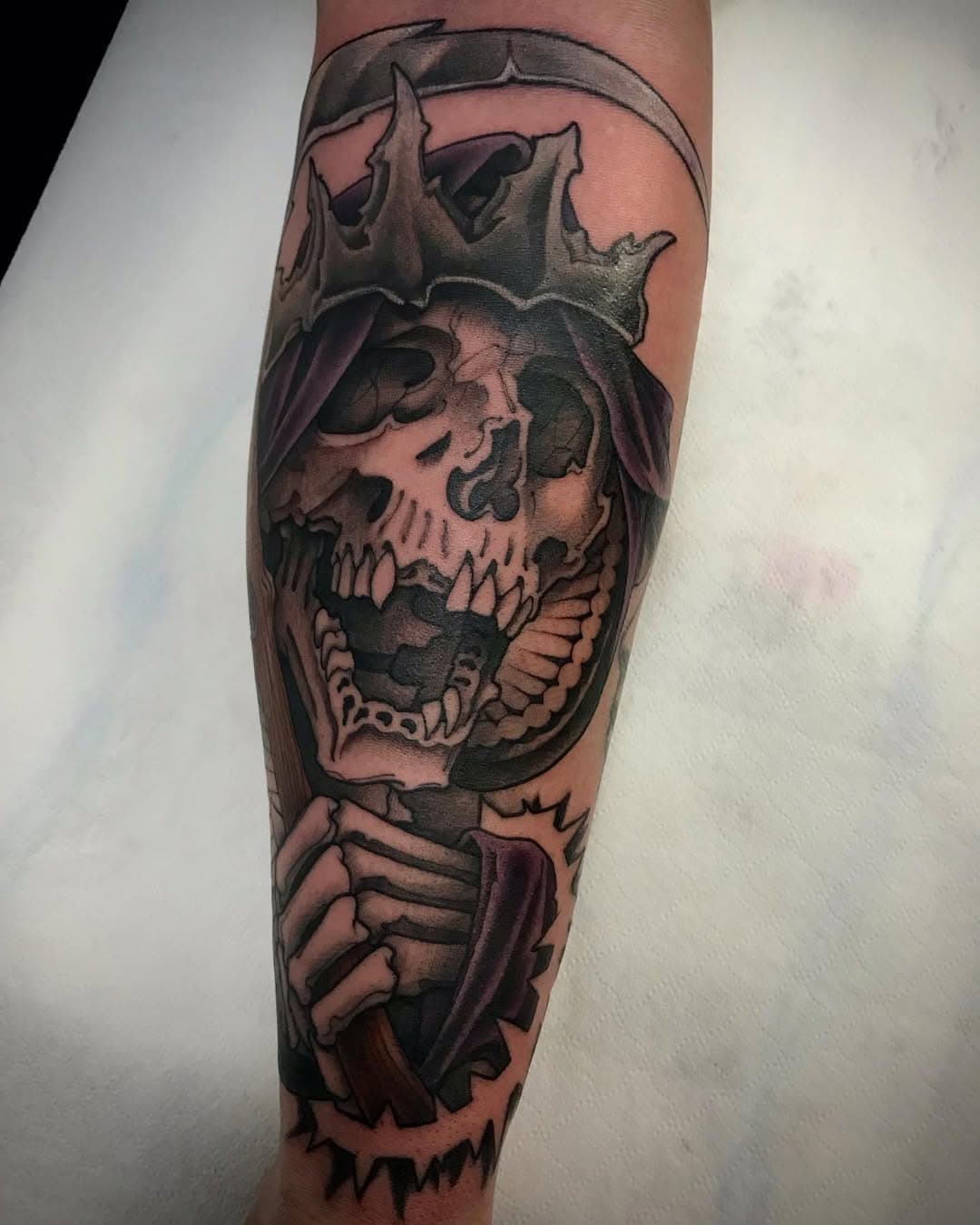 Reaper, entstanden während meines Besuchs beim meinen lieben Freunden von @bodylanguage_erfurt vielen Dank für die schöne Zeit. #neotrad #neotraditional #neitraditionaltattoo