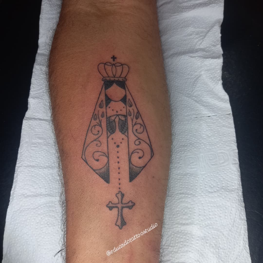 Tatuagem Nossa Senhora Aparecida 🙏🏼💉❤️

Obrigado pela confiança e Preferência 🙏🏼💉

Orçamento Chama diret ou link WhatsApp na bio! 
@eduardotattoostudio