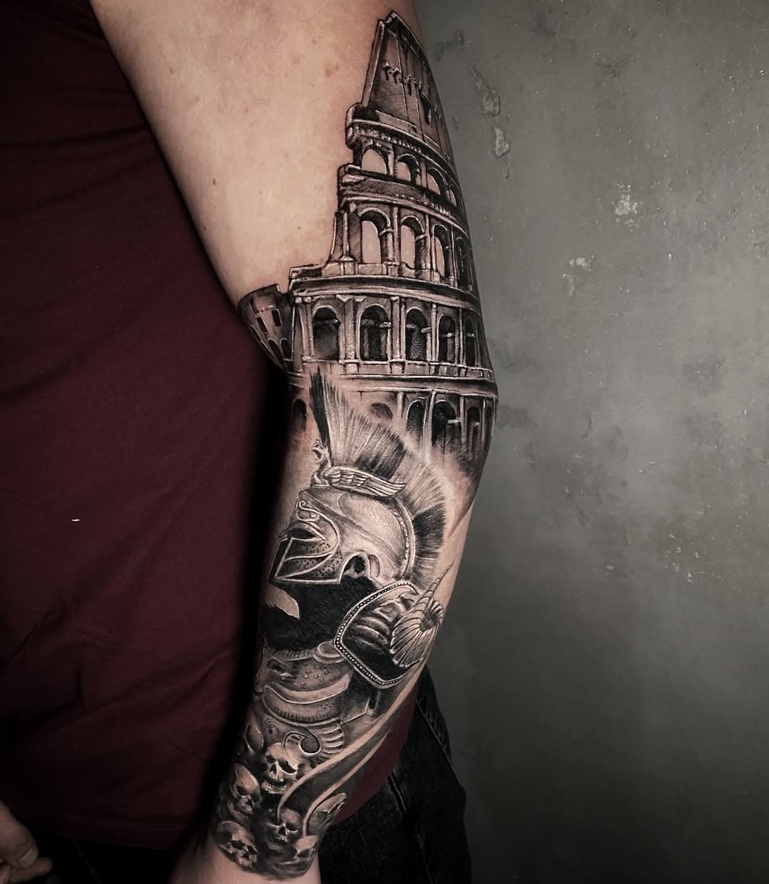 Building a sleeve tattoo 👈👈
#rtcandrzejcymontattoo #andrzejcymon #tattoo #tattoos #inktattoo #ink #inkedup #bodyarttattoo #bodyart #coloseumtattoo #skulltattoo #skulls #spartantattoo #polishtattooartist #poland #lwówekśląski #loversilesia #pola_la