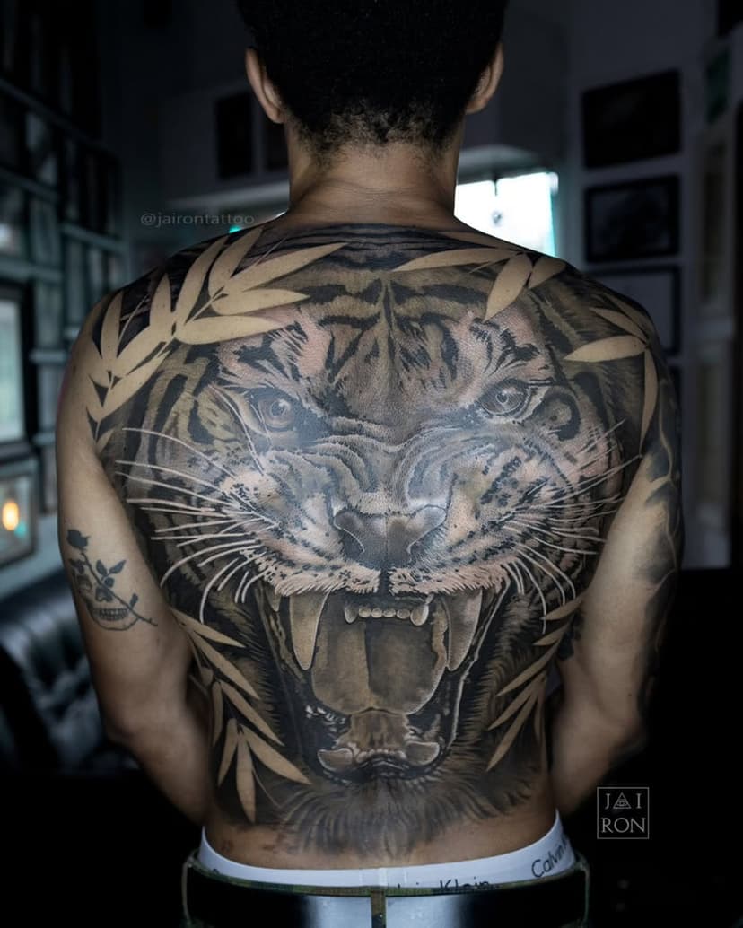 Trabalho finalizado!
Tatuagem feita para o Adriano.
Feito em 4 dias, total de 24hrs.
.
.
.
#jairontattoo #tigertattoo #backtattoos #fechamentodecostas #tatuagemtigrenascostas #tigretattoo #realismotattoo #tatuagemrealista #tatuagemnascostas #realismtattoo #tattoorealistic