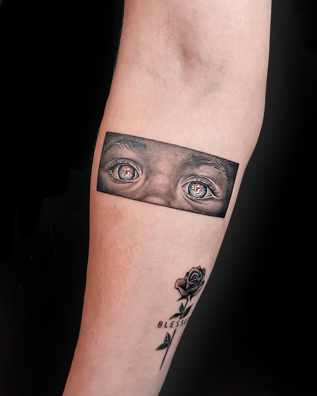 Una mirada no dice nada, y al mismo tiempo lo dice todo. 👀 
.
.
.
#fidotattoo #tattoo #tattooart #tattooartist #fuengirola #mijas #Málaga #realistictattoo