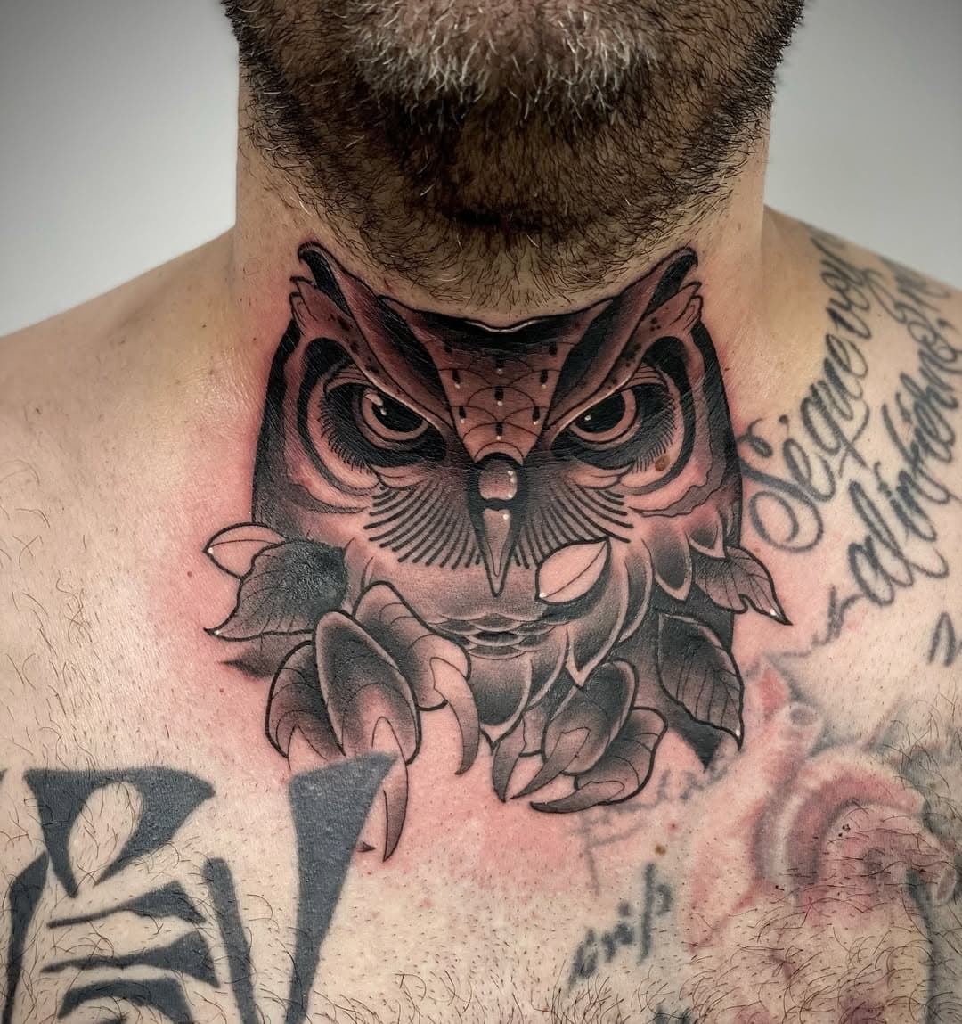 .Buho para el amigo Raül,gracias de nuevo majo…disfrútalo mucho!!!
.Para info podéis escribirme al privado o visitarme en @imperiumtattoo 
.Saludos peñola!!! 🦉🦉🦉
.
.
#zaragozatattoo #tattoozaragoza #blackandgreytattoo #buhotattoo #owltattoo #animal #birdtattoo #tatuajes #tattoos #neotraditionaltattoo #spaintattoo #thebestspaintattooartists #thebesttattoo #tudelatattoo #ejeatattoo #acturtattoo