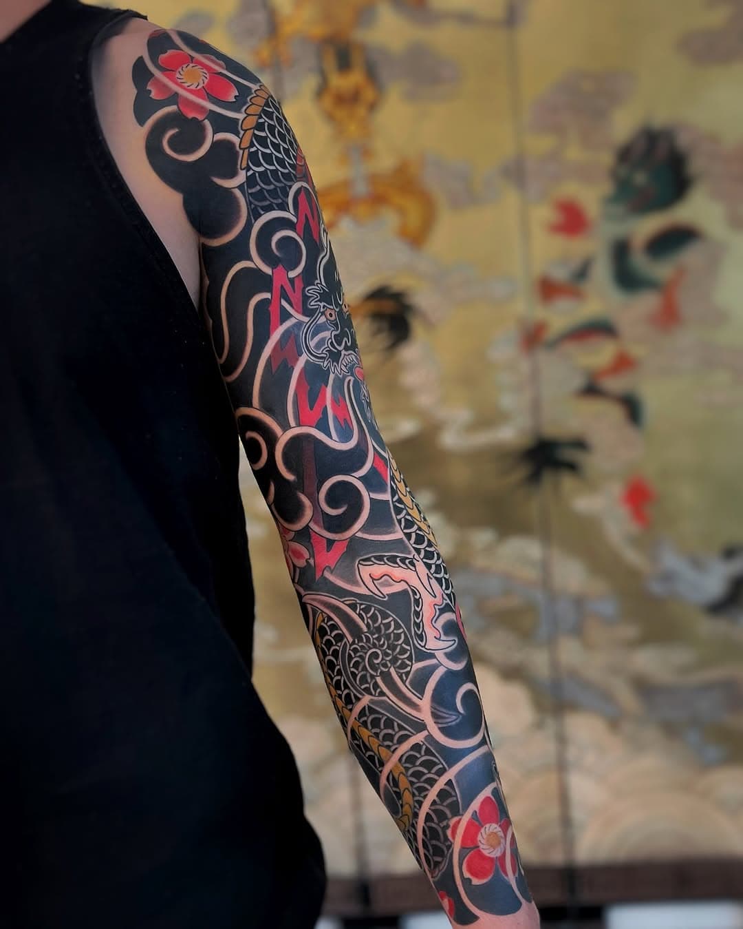 Inner arm details. Happy holidays!
•
@pantheraink @bngtattoosupply 
•
#japanesetattoo #irezumi #dragontattoo #traditionaltattoo #vancouvertattoo