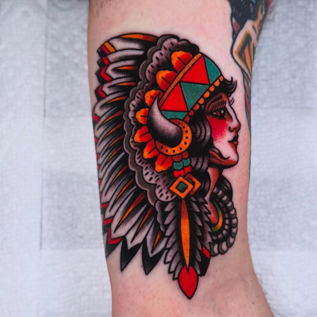 Native headdress lady head done @mountainviewtattooparlor #headdress #headdresstattoo #ladyhead #ladyheadtattoo #native #nativeheaddress #nativetattoo #socalnatives #nativeamerican #nativepride #traditional #traditionaltattoo #bold #boldtattoos #boldwillhold #color #colortattoo #pma #workingclasstattooer #hooliganzartnink