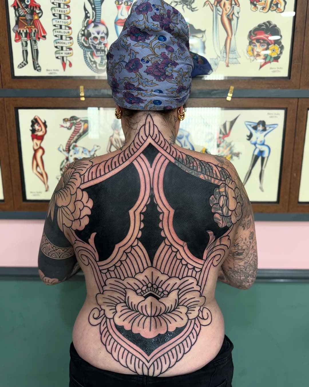 Why not start 2025 with a sick backpiece?! All of these took between 2 and 4 hours to line. Heavy ornamentals are a great looking and quick way to make a statement! Hurts a bit though ;)