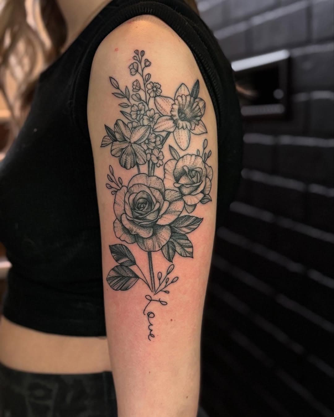 First tattoo of 2025 @purklenz fine line birth month bouquet . Thank you for coming to see me