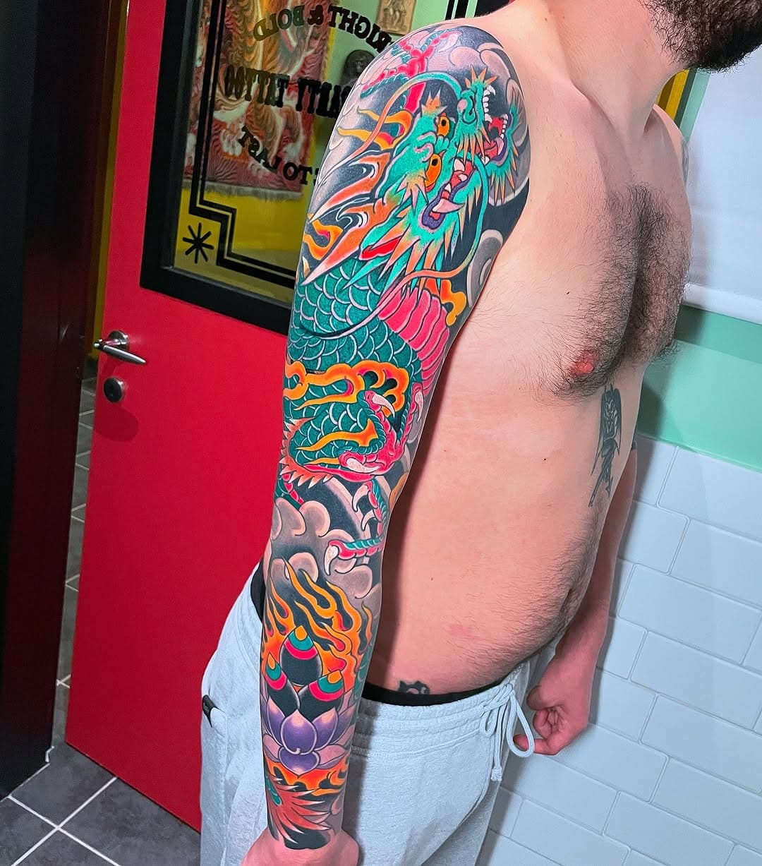 Dragon sleeve by @aber_tattooer 
Dm us or him directly to book your next appointment!
Thanks for looking!
#japanesetattoo #dragontattoo #irezumitattoo