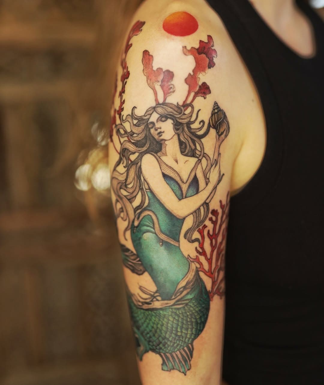 Start of second sleeve for Sydney, ocean themes 🪸🌊🐚 @amanita_art_village #oceantattoo #mermaid #mermaidtattoo #dzolama #polandtattoo #wroclawtattoo #seaplants #coralreef #shelltattoo #jconly #jconlycartridges #jconlyofficial  #jconlyvetar @jconly_official