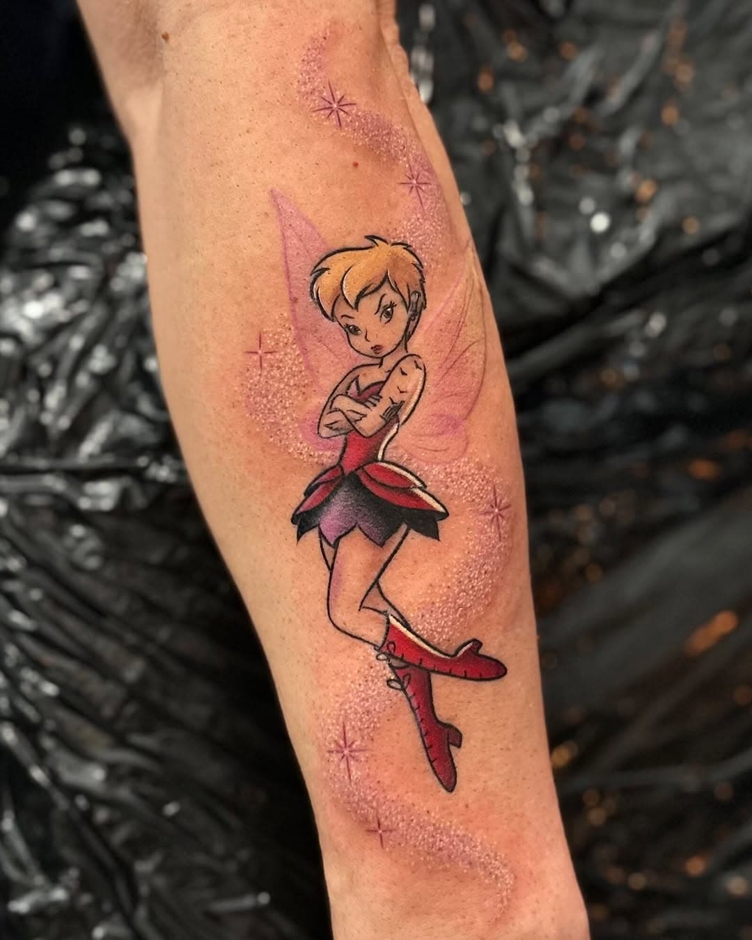 A magical makeover for Tinker Bell! 🧚‍♀️✨

This isn’t your ordinary Tinker Bell – she’s got a bold new hairstyle, a stunning dress, and even her own tattoos! 🎀✨ Personalized and full of character, she’s ready to inspire your next tattoo. Want to bring your favorite characters to life? Let’s make it happen! 💖

👉 Follow for more unique tattoo ideas and one-of-a-kind designs! 🖤🌟

Work in @rock_n_roll_tattoo_mallorca 
Support by @emalla.official @emalla.bella @emalla_spain @emalla.grece  #emalla #emallatattoosupply 
#TattooArt #TinkerBellTattoo #FairyTaleTattoo #UniqueInk #CustomTattooDesign #PoliszkaTattoo #MallorcaTattoo #SantaPonsaTattoo #TattooMagic #ColorfulTattoo #FantasyTattoo #TattooInspo #CreativeTattoo #TattooIdeas #TattooLover #InkedAndHappy #TattooGoals #MallorcaLifestyle #IslandInk #LocalTattooArtist #TattooMallorca 
Tinker Bell, tattoo, fairy tale, custom design, unique ink, Mallorca, Santa Ponsa, tattoo magic, colorful tattoo, fantasy, creative tattoo, personalized tattoo, tattoo ideas, local artist, island ink, Poliszka Tattoo, custom art, magical makeover.