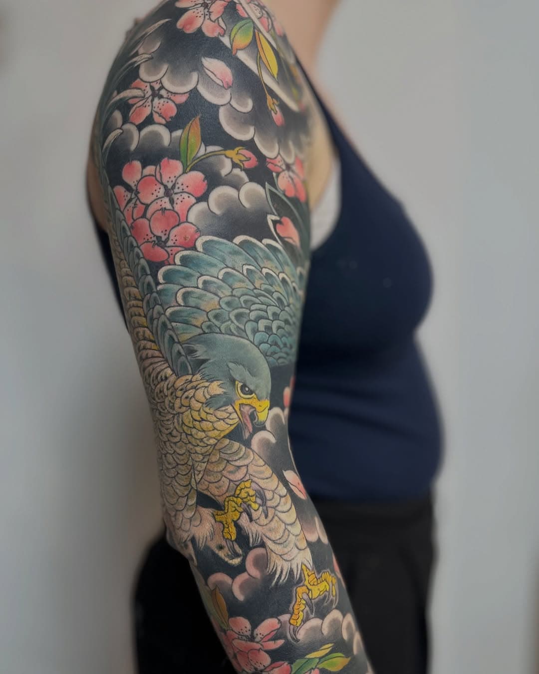 Finished this peregrine sleeve late last year on the lovely Liz and I’m wrapped with how it turned out. 
Think it may be one of my favourite sleeves I’ve done
Always done at my studio @goodtimestattoo 

#japanesetattoo #peregrinefalcon #peregrinetattoo #birdofprey #sleevetattoo #eastlondontattoo #goodtimeslondon #femaletattooartist
