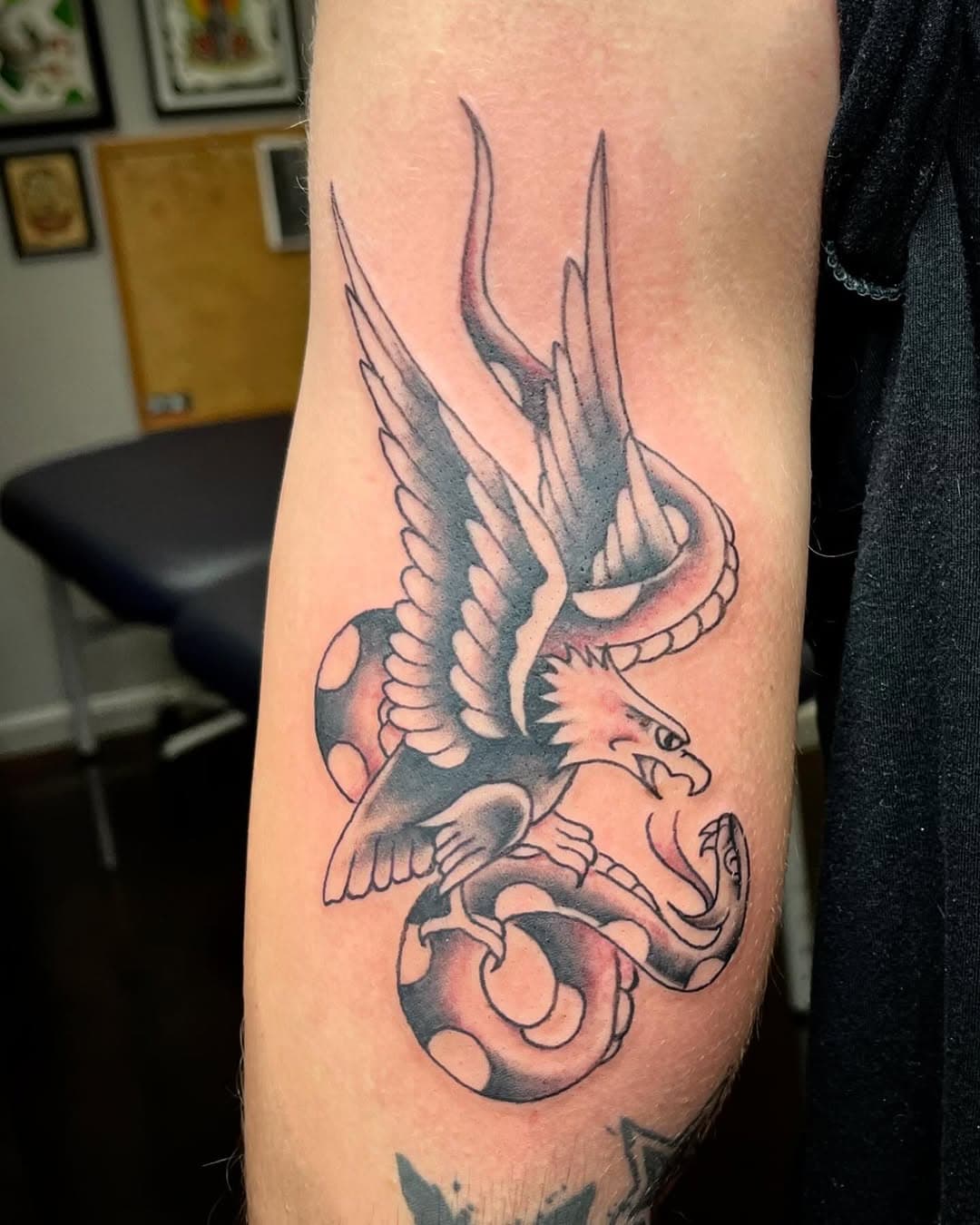 Ezra got a classic Sailor Jerry piece of flash from our books, went with a black and grey version to match the rest of his collection. Thanks Ezra! Looking to add to your collection, what would you get?
#provincetown #flashtattoo