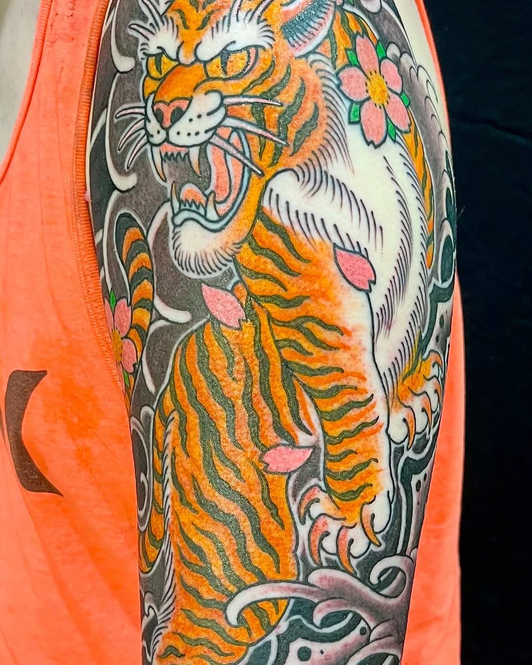 All done by Erik Guy, email him directly at onieone@gmail.com thank you👍🏻😁