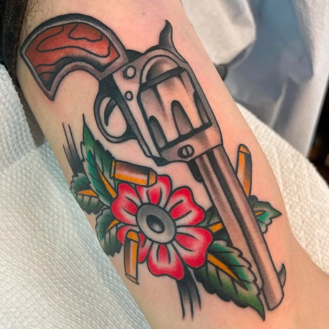 @mikeyc_tattoos has time this month ❤️
Link in his bio to book!

#chicagotattooartist #chicagotattooer