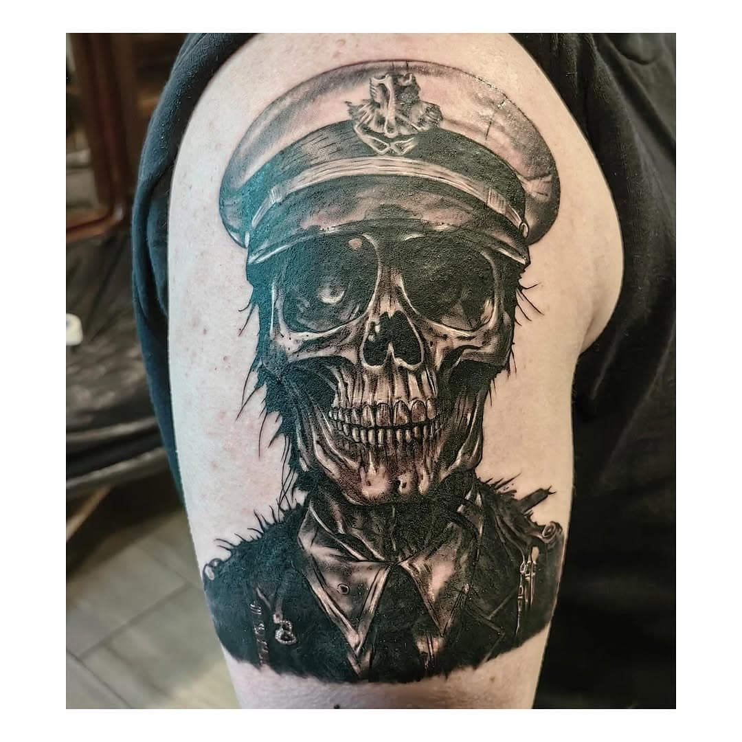Tattoo by @threesixneedles