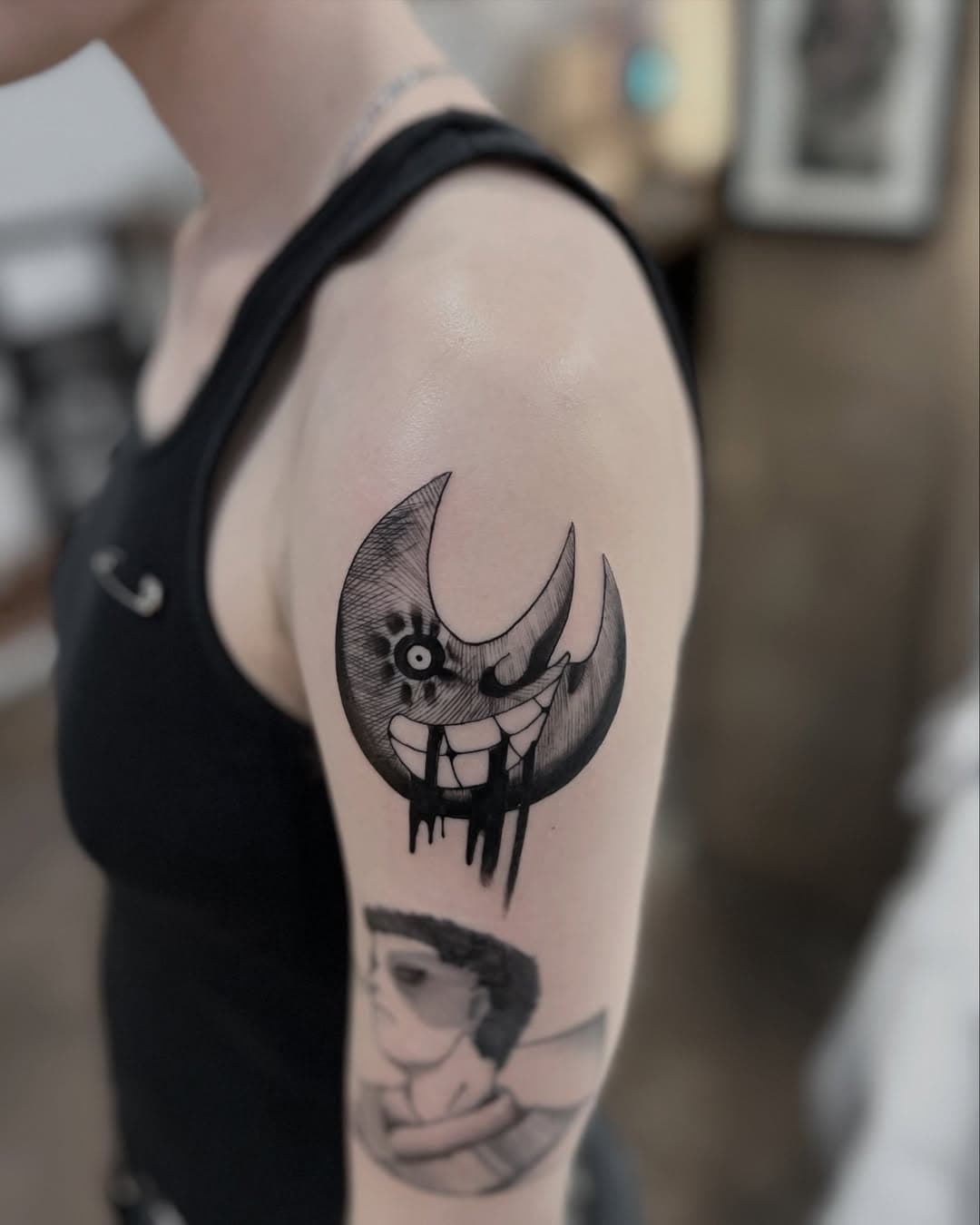 Soul Eater, Black Moon.
•
•
•
•
•
#mangatattoo #animetattoo #animetattoos #lineworktattoo #lineworktattoos #illustrativetattoo