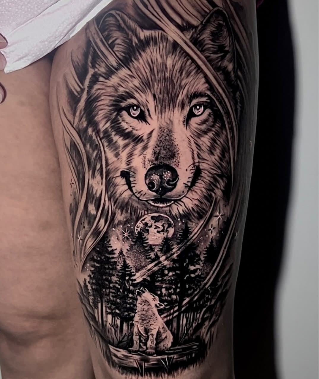 Lobo 🐺❤️🌑 
-
-
📌UBERABA/MG - rua Carlos Tasso Rodrigues da Cunha 1209
- 
-
#tatuagem #tattoos #tattooart #tattoo2me #tattoolove #tattoo #tattooart #tattooideas #tattooed #tattooartist #tatuagemfeminina #tatuagembrasil #tatuagembr #artistic #artist #art #arte #artlover #tattoo2me #tattoostyle #tattoodesign #wolf #wolftattoo #lobo #lobotattoo