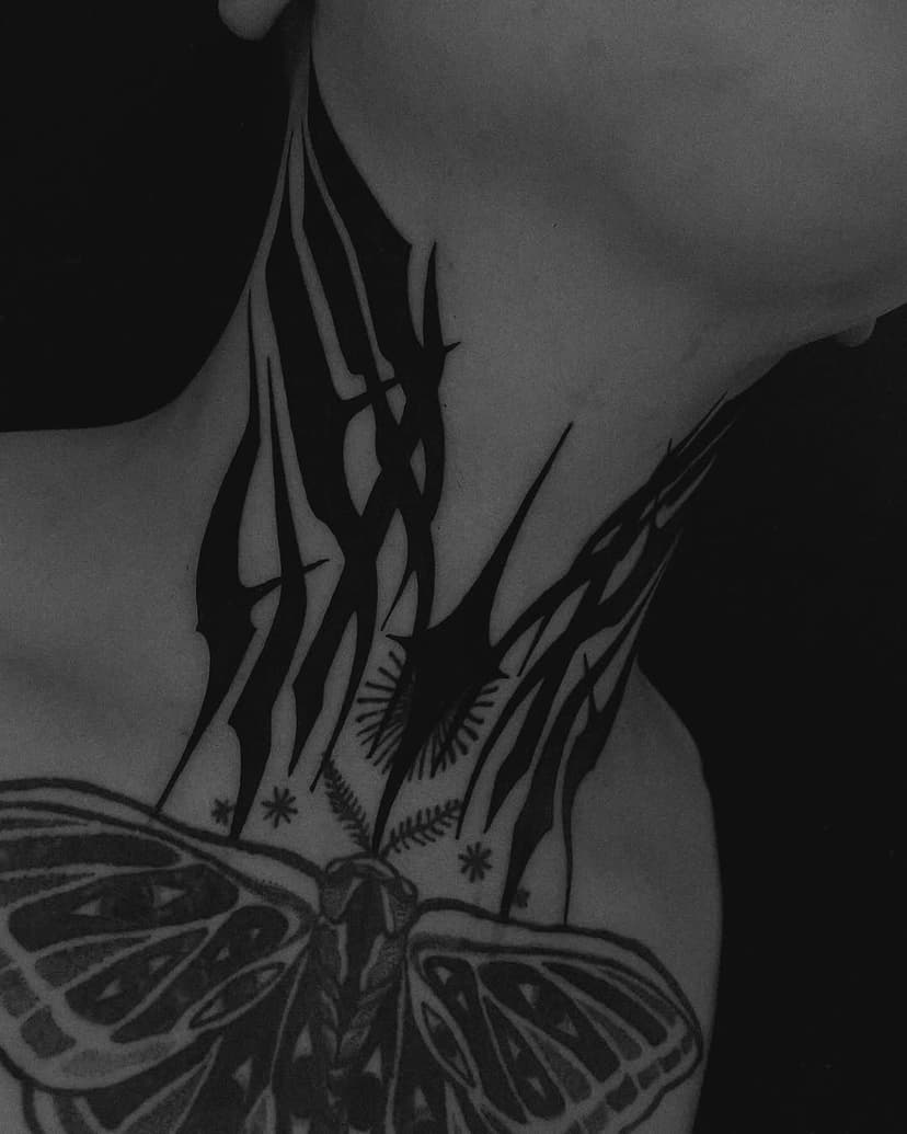 🖤NEOTRIBAL🖤
.
Ich habe @schmaedlaeini ein ganze geiles NEOTRIBAL auf den Hals gezimmert, danke dafür 🫶🏻
.
Was denkt ihr?
Schreibt in die comments. Danke 🖤
.
#tattoo #tribal #neotribal #sleeptoken #throat #necktattoo #black #blackwork #sorrymom #tattooedgirl #tattooedgirls #worms #mannheim #vegan