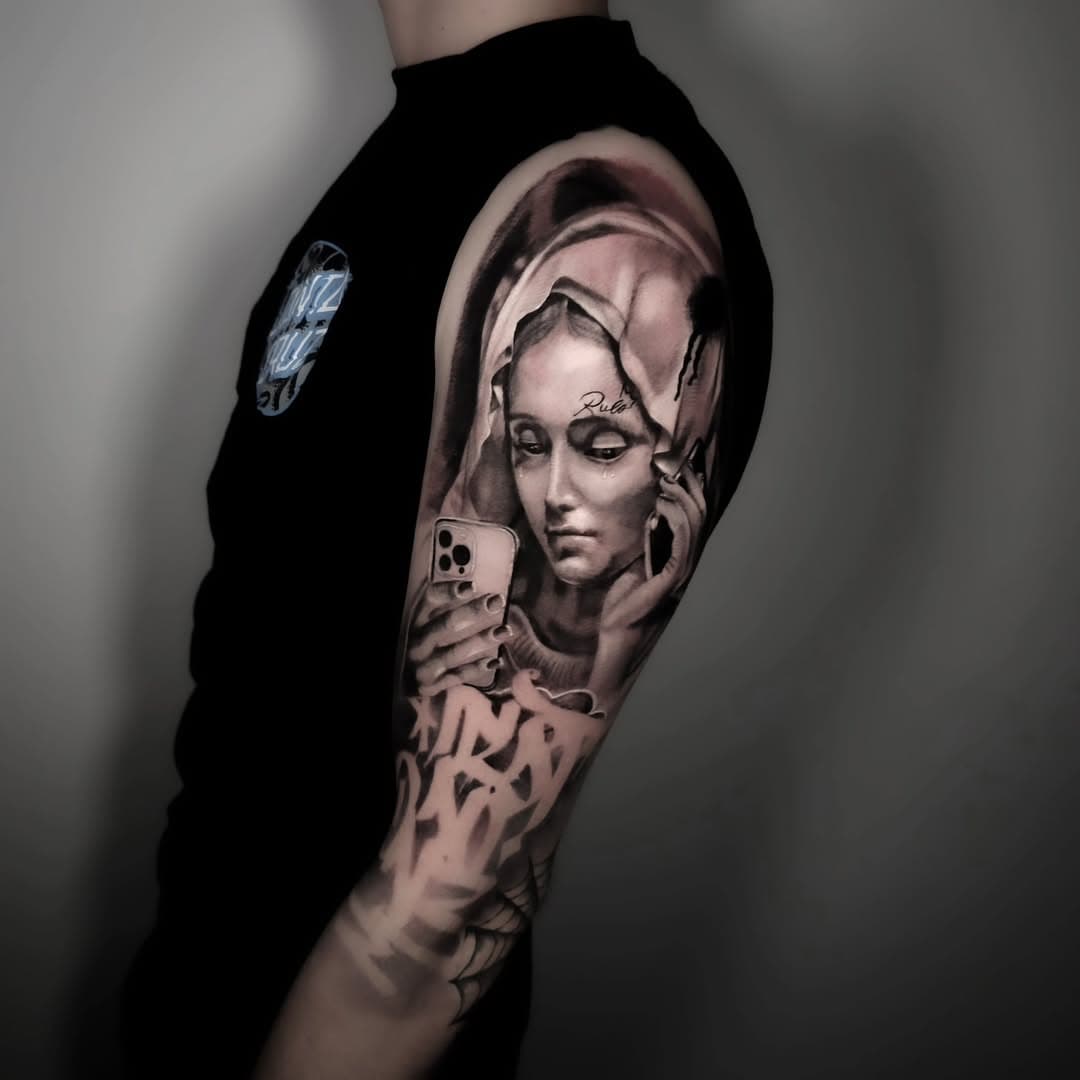 Thanks @n1ls3.12 🖤
Made with @acus_tattoomachines @jconly_official 

#blackandgreyrealism #blackandgreytattoo #blackandgreytattoos #realismtattoo #realismotattoo #realistictattoo #toxictattoo #dermalizepro #jconlycartridges #jconlyproteam #acustattoomachines #acustattoo #tinograetz #roloink #womantattoos #tattoolovers #tattooartistgermany