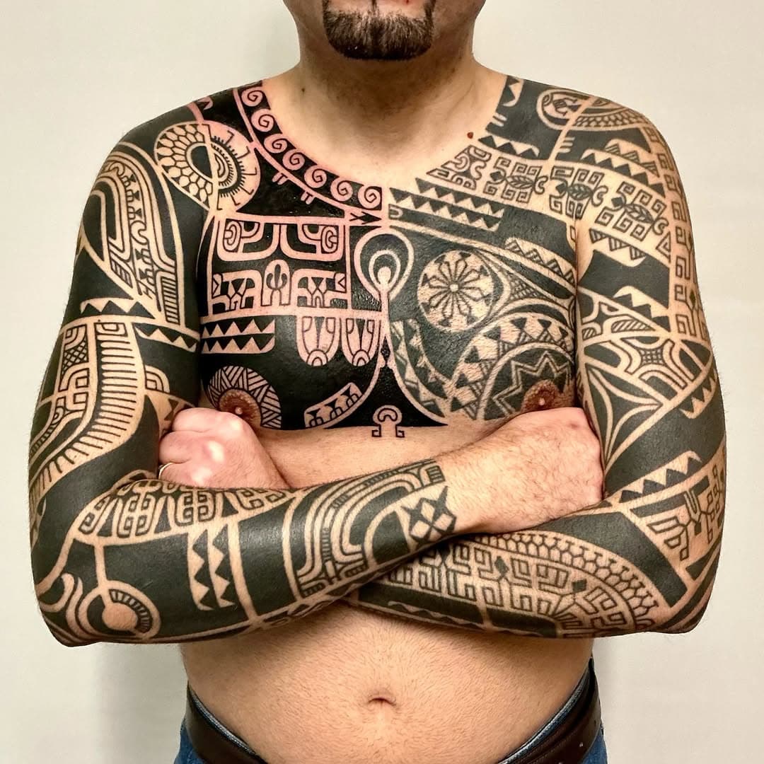 🌴 Marquesan project on Mr. Giuseppe 💪🔥 Thank you! 🙏

Working with:
@poiseline_balm
@mothertattoomachine 
joaopintomachines 
@gattonerotattoo 
•
•
•
#freehand #marcowallace #wallacetattoostudio #marquesan #pacific #marquesantattoo #polynesian #polynesiantattoo #joaopintomachines #poiselinetattoobalm #fatuhiva  #tribaltattoo #tattooculturemagazine #thebesttattooartists #tribaltattooers #tribaltataucollective #tattoodo  #sleevetattoo #chesttattoo #photooftheday #instatattoo #tatuaggiotribale #tribale #marchesano #tatuaggiomarchesano #tribale