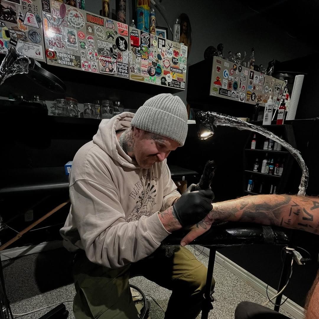 Floral hand piece in the works 
by our artist @evanpoiriertattooer

To inquire about a tattoo or piercing please direct message, or call our shop at 647-350-2233 📩📞

#torontotattooshop #torontopiercing #torontogta #tattooshop #badbuddhatattoos #torontolife #downtowntoronto #torontotattoos #torontolatinos #torontotattooartists #torontotattooshops #torontogta #westendtoronto #torontotattooer #torontopiercing #downtowntorontolife #torontoink #tattoos #tattooist #tattooscript #tattooideas #tattooart #tattoolife