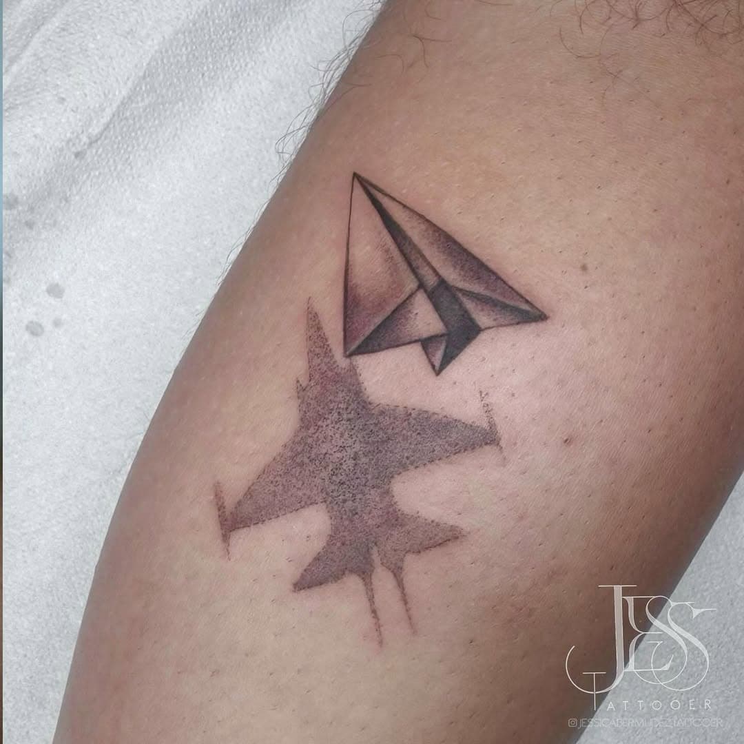 •SMALL TATTOOS• some small tattoos never published 
.
.
.
 #smalltattoo #planetattoo #thundertattoo #smalltattoo #finelinetattoo #blackandgreytattoo #ink #tatuaggio #tatuaje #inkedmen #tattoodo #insaneink #instdaily #artoftheday#inkstagram #inked #radtattoos #inkedmag  #tattoolifemagazine #tattooistartmag #blackink #blackwork #jessicabermudeztattooer #bocanegra_family