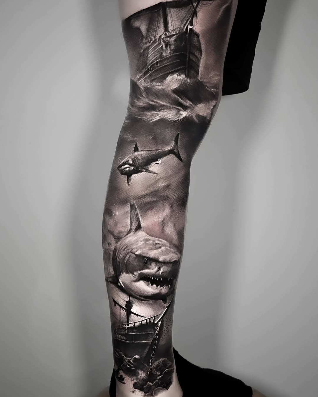 2.Session🖤 work in progress 🫡thanks @herrie_bert 🖤
Made with @acus_tattoomachines @jconly_official 

#blackandgreyrealism #blackandgreytattoo #blackandgreyink #realismtattoo #realismart #realismotattoo #realistictattoo #seatattoo #dermalizepro #acustattoomachines  #acustattoo #tinograetz #roloink #tattooartistgermany #erfurt #eisenach #sharktattoo #shiptattoo #shiptattoos #sinkingshiptattoo