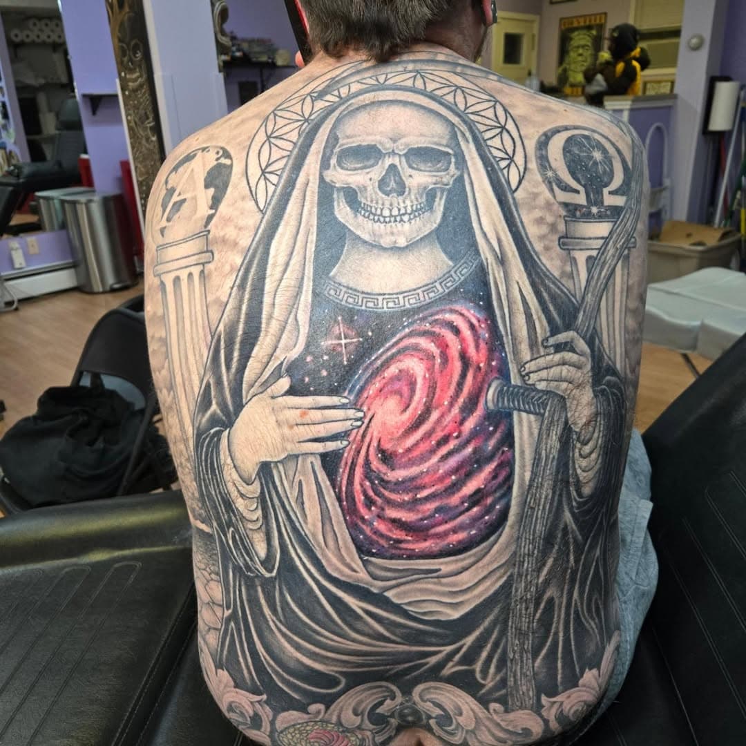 Another back in the books! Thanks @5sonink for being a brother in the craft,specultive and operative. For appointment booking, email alteredimagestattoo@verizon.net #tattoosbyrobyoung #teamalteredri #blackandgraytattoo #cooltattoos #colortattoo #freemasonry #masonic #loyaltothecoil #takeittothegrave #lovewhatyoudoandneverworkadayinyourlife #awardwinningtattoostudio