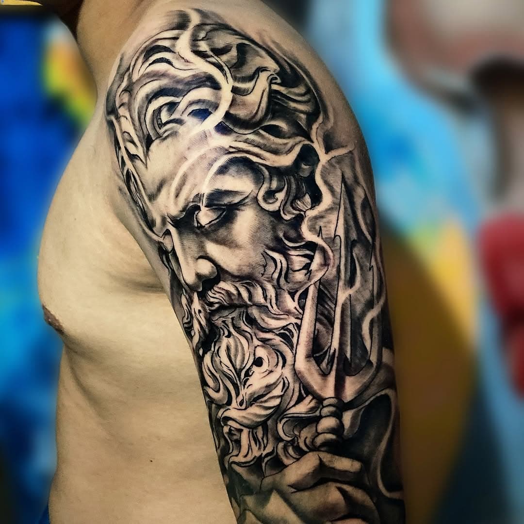 🔱 Inspiração Poseidon 🔱
.
.
.
#tattoogoiania #tattoosenadorcanedo #tattooideas #tattooposeidon #tattoostyle