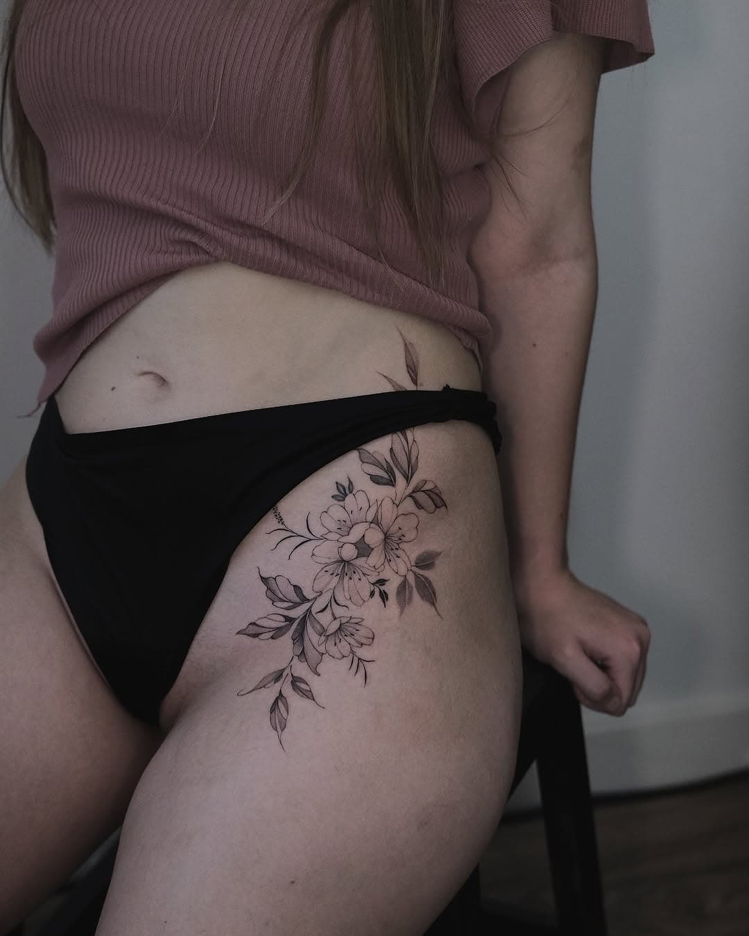 florals 
#floraldesign #floraltattoo #flowertattoo #tattoogirl #inkedwomen #tattoodesign #finelinetattoo #singleneedletattoo #tattoodelicada #tattooflash #tattoofeminina #ink #inklovers #tattooist #inkaddicts #tatu #bngtattoos #inkart #inkwork #tattoostyle #tattooshoplife #inkedlife #inkworld #tattooing #bodytattoos