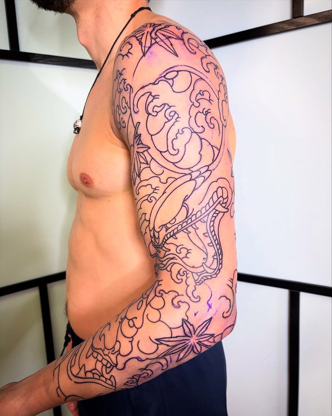 Primera sesión para Miguel , gracias por pedirme esta composición! 

Si quieres llevarte una manga o cualquier otra pieza DM 

Gracias por mirar !

@nuevasangretattoo 
#nuevasangretattoo #oviedotattoo #asturiastattoo #gijontattoo #traditionaltattoo #irezumi #irezumicollective #irezumitattoo #jalfredf #traditionaljapanese #skate #oldschool #tattooflash #flashtattoo #irezumitattooart #japanesetattoo #irezumi_flashtattoo #666 #jalfredftattoo #oviedo #gijon