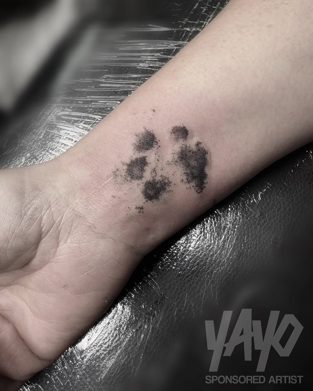 🐾 Milo’s paw 💓 What an honour to do this tattoo to commemorate a very beloved dog. Thank you to Eleanor and her mum for the trust 💜 
••••••••••••••••••••••••••••••••••••••••
If you would like to get tattooed by me please do not message me on Instagram - all enquiries via @holyghostcollective
————————————
💌 click the link in my bio to message via Facebook.
————————————
💌 info@holyghosttattoo.com
————————————
🤙🏻01709 371019
———————————— 
www.holyghosttattoo.com
————————————
Sponsored by @darksidetattoosupplies & @yayofamilia
———————————— 
#pawprint #pawprinttattoo #memorial #memorialtattoo #blackwork #blackworktattoo #stippletattoo #dotworktattoo #dotwork #dog #pet #bestfriends #rotherhamtattoo #sheffieldtattoo #leedstattoo #doncastertattoo #barnsleytattoo #petstagram