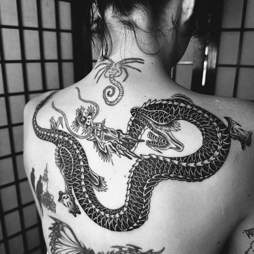 There’s always space for a dragon on your back when @shiteless is in! 🖤 To book in with Kieran, please DM @shiteless