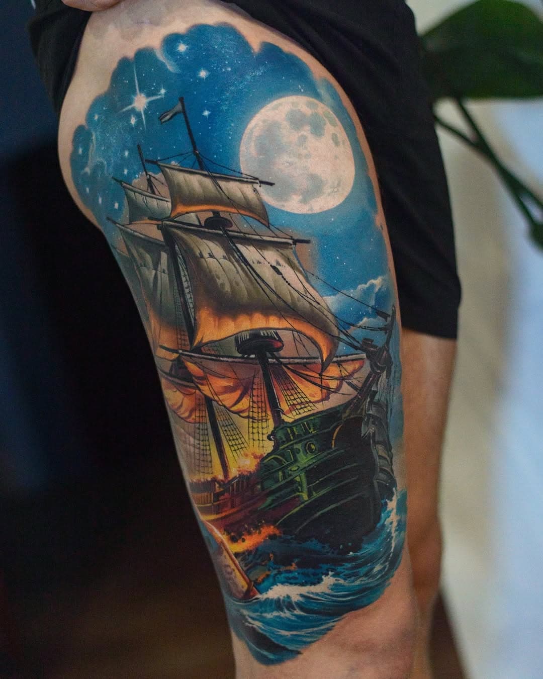 For a true traveler: a mighty ship under the full moon, waves, battle, and the spirit of adventure! This tattoo tells a story of freedom, the seas, and endless horizons. 
Swipe through to see the details!

PRO TEAM 🔥
@barberdts_polska 
@barber_dts 
@hustlebutterdeluxe 
@eternalink 
@tatsoul 
#traveltattoo #adventurelovers #shiptattoo #oceanvibes #tattooart #fullmoon #bootique_tattooartists