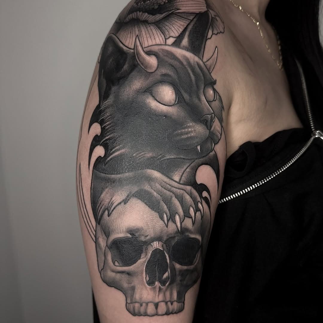 thank you, celina! mostly healed. no touch up. #tattoo #ink #cat #berlin #blackcat #neotraditional #realism #blackngrey
