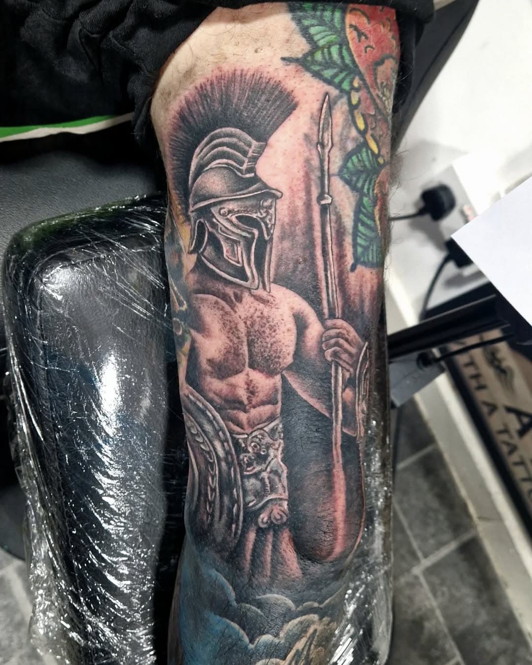 Spartan warrior space filler from today on the back of clients arm.

#tattoo #spartanwarrior #Spartan #blkngrytattoo #maleclient #armtattoo #spacefiller #ink #studio #tattoophotography 
#dermaglotattoosuppliesuk 
#egotattoomachine