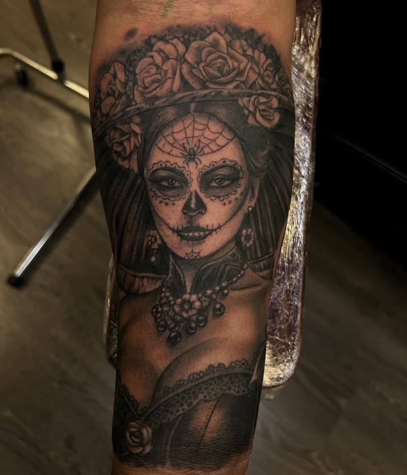 Day of the Dead Catrina by Andrey.

To inquire or book and appointment call, email or visit our website. Trestattoo.com 

We’re open 7 days a week and always ready for walk-ins! Whether you’re dropping by or planning ahead, feel free to call, email, or visit our website to inquire or book your appointment. We look forward to seeing you!
#lasvegastattooshop #lasvegastattooartist #tattoo #vegas #blackandgreytattoo #catrina #realismtattoo #fy #beautifulgirls #followforfollowback #lasvegaocals #lasvegasstrip #wip