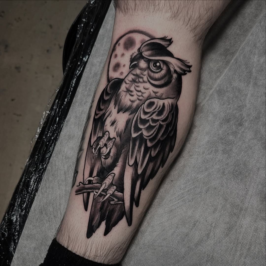 Great fun on this owl on Jordan today! Can’t wait to see this healed - tattoos always look better settled in the skin! Thanks mate! #owl #owltattoo #rochester #fraserpeek #tattoo #tattoos #blackandgrey