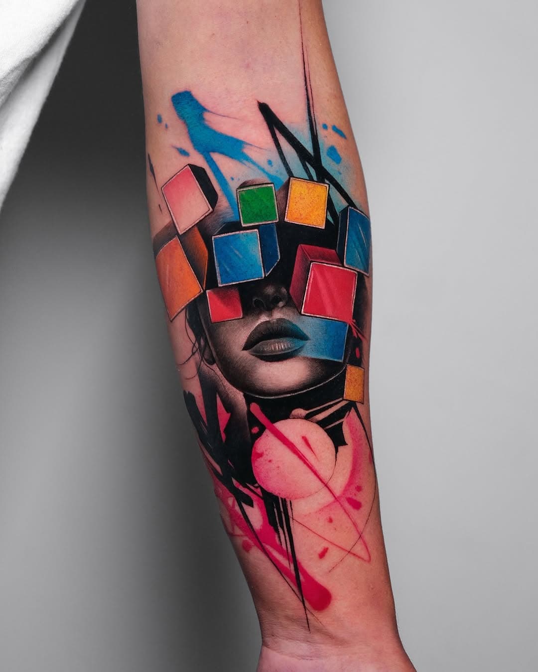 “Surreal Deconstruction” 🟥◾️

Breakdown of the Rubik’s Cube, a symbol of intellect and order. The scattered fragments and vibrant colors illustrate the journey from structured logic to imaginative freedom! 

___________________________

Info & Booking:
+393891060663
www.andreakroki.com
•
•
•
Using:
• @probodysupply
• @fluidtattoomachine
• @tattooproton 
• @dermalizepro

#rubikscube #rubikcubetattoo #womanportrait #womantattoo #womantattoos #realistictattoo #abstractconcept #abstractattos #abstracttattoo #contemporytattoo #surrealism #surrealismtattoo #abstracttattooartist #avantgardetattoo #realistic #realisticart #tattooart #watercolortattoo #watercolortattoos #tattoo #tattoos #tatuaggio #andreakroki #andreakrokitattoo #krokitattoo #catania #sicily #cataniatattoo