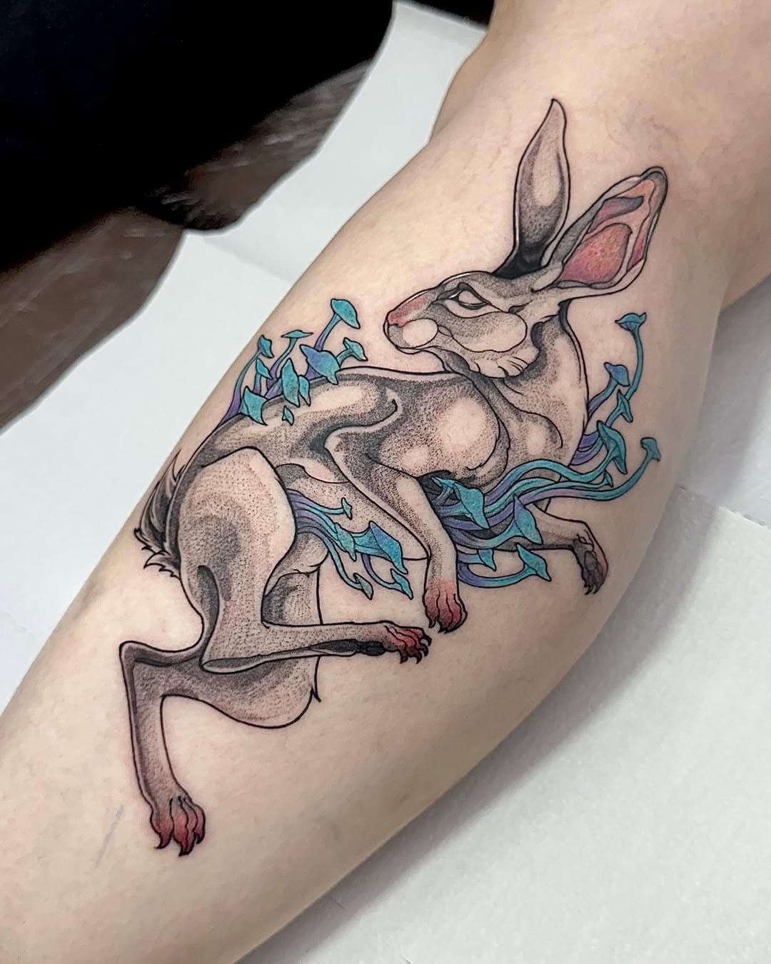 ✸LEBRE✸
———————————————
🏴 @industrialinkestudio
📍 Av. Pompéia 1912
💬 Atendimento pelo link da bio
———————————————
#haretattoo #rabbittattoo #tattooideas #tattooart #mushrooms #mushroomstattoo #surrealismtattoo #tattoobrasil #colortattoo